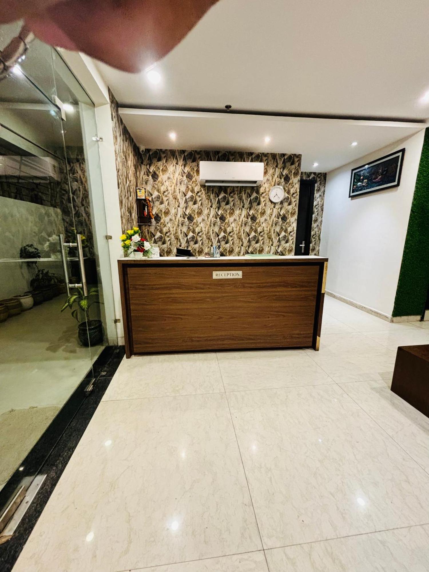 Zirakpur Hotel Northview Park By Lycoris !! Top Rated & Most Awarded Property In Tricity מראה חיצוני תמונה