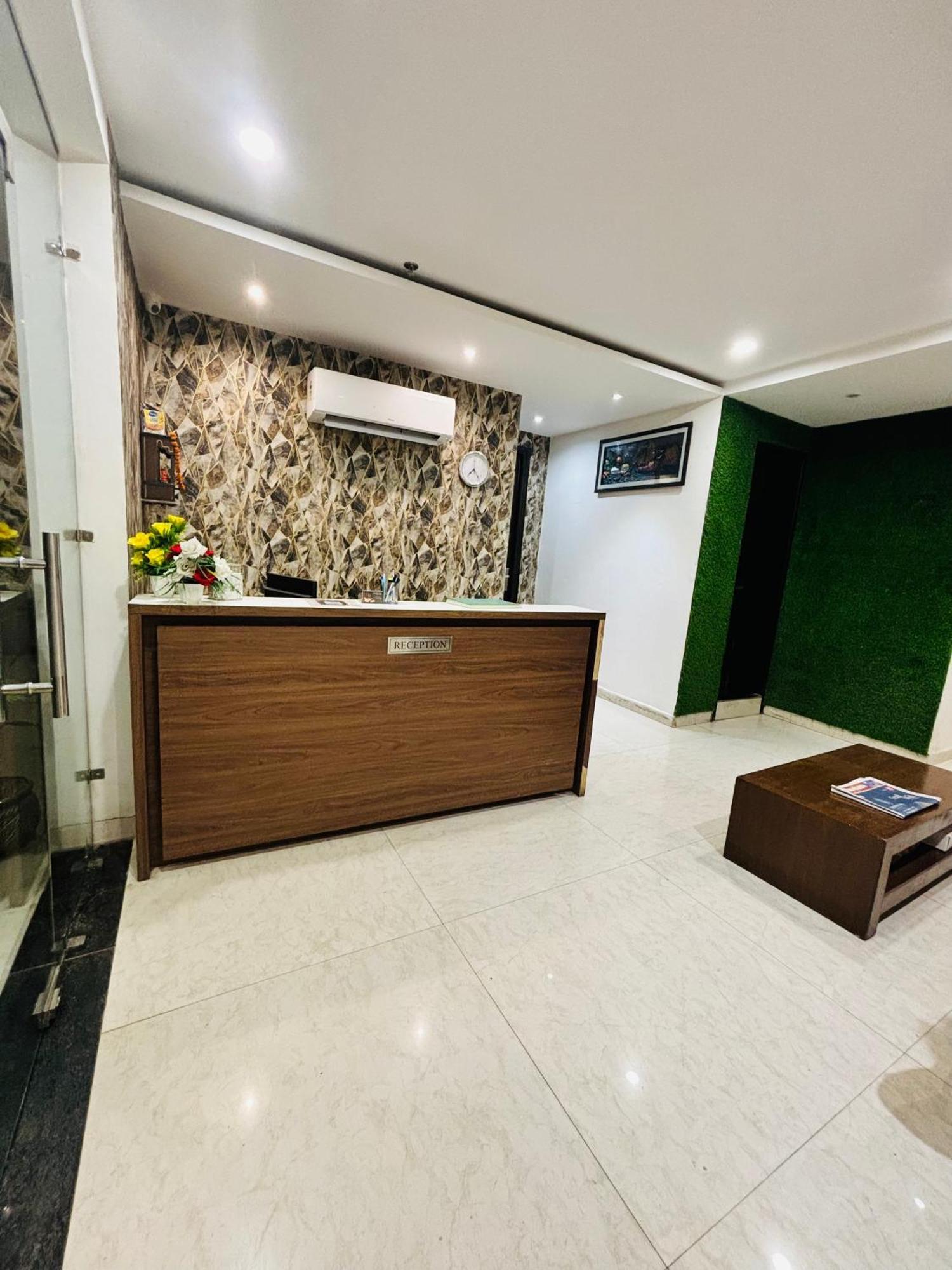 Zirakpur Hotel Northview Park By Lycoris !! Top Rated & Most Awarded Property In Tricity מראה חיצוני תמונה