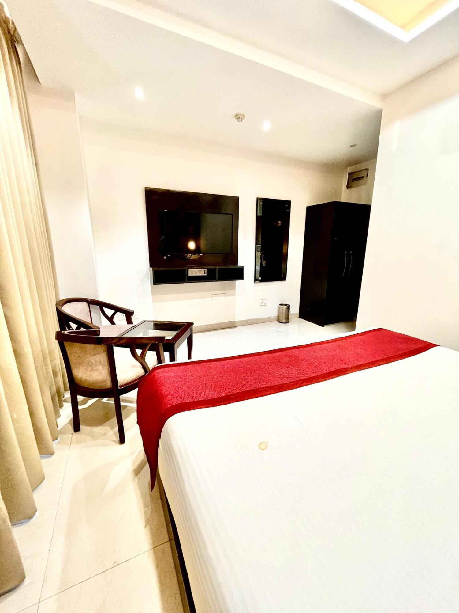 Zirakpur Hotel Northview Park By Lycoris !! Top Rated & Most Awarded Property In Tricity מראה חיצוני תמונה